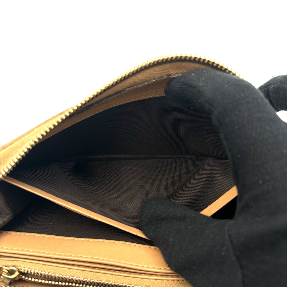 Gucci Guccisima Zip Around Wallet - Picture 5 of 11